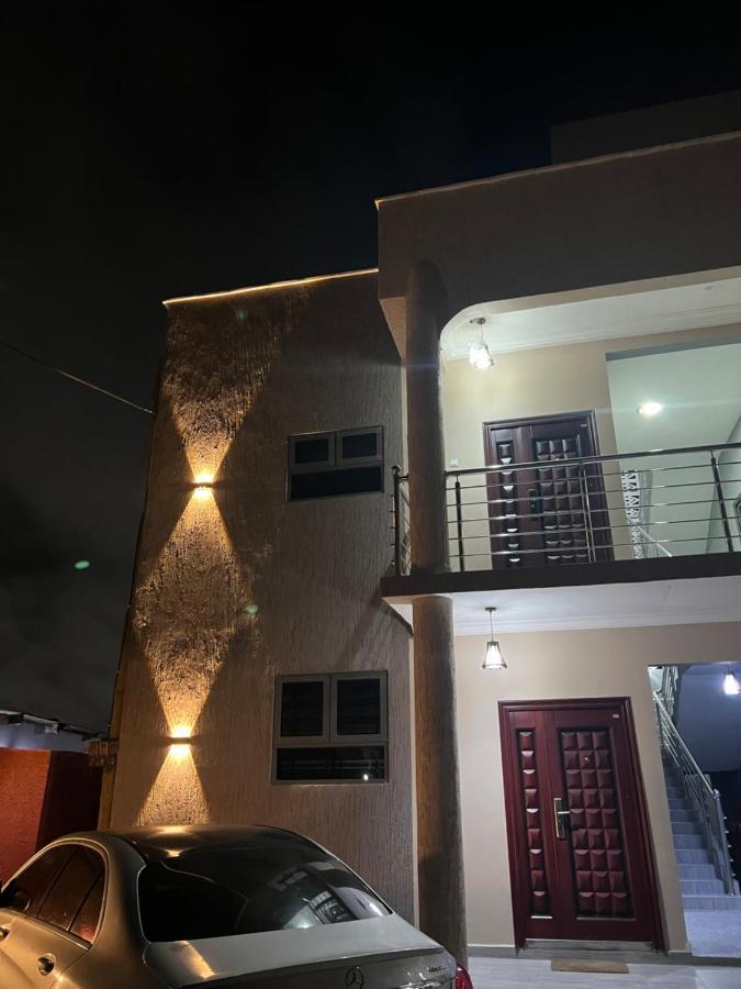 Akua'S Cottage Accra Kültér fotó